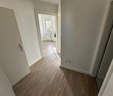 Helle 2-Zimmerwohnung im 2. OG in Duisburg-Neudorf-Süd - Foto 2