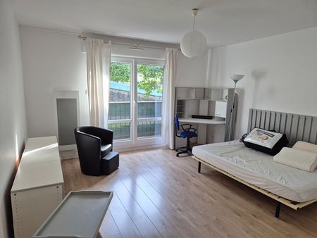 A LOUER Appartement Meublé 50000 Saint-lo 1 pièce(s) 36 m2 - Photo 5