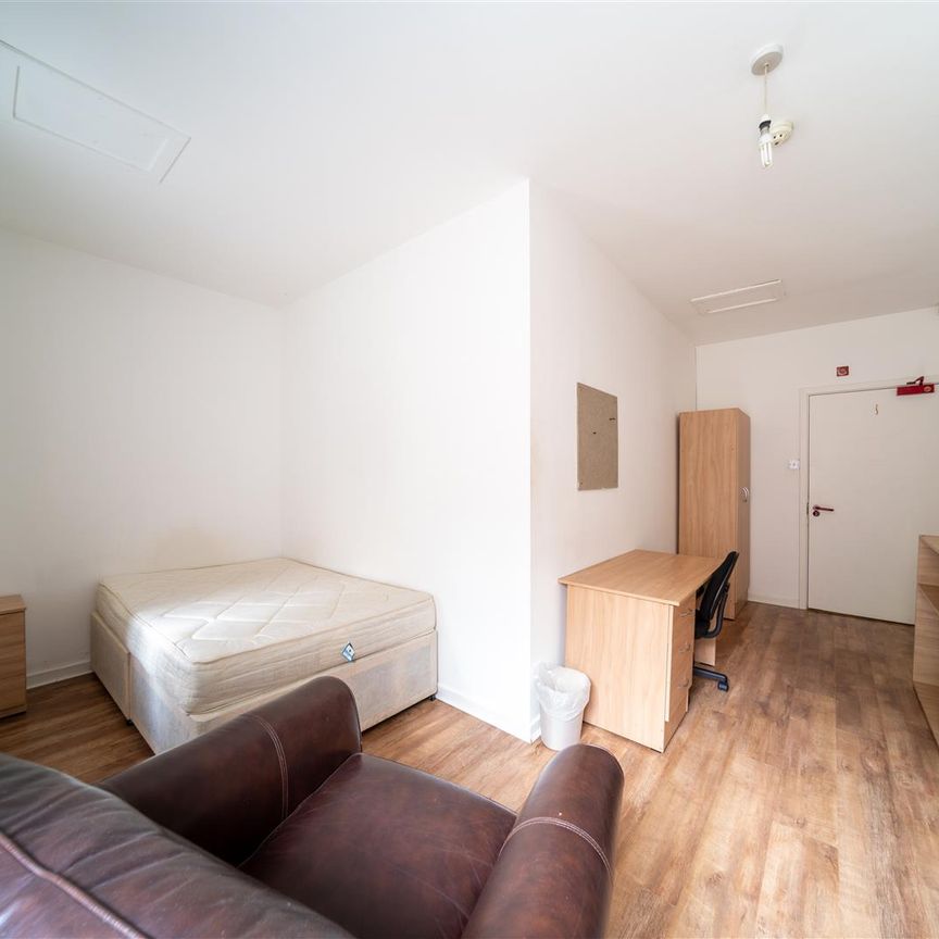 6 bed apartment to rent in Clayton Street West, City Centre, NE1 - Photo 1