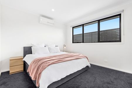 2/24 Trent Ct, Burwood East VIC 3151 - Townhouse For Rent | Domain - Photo 3