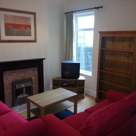 four-bed house - Photo 1