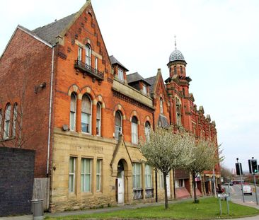 Furnished Two Bedroom Apartment in the historic Maypole development... - Photo 3