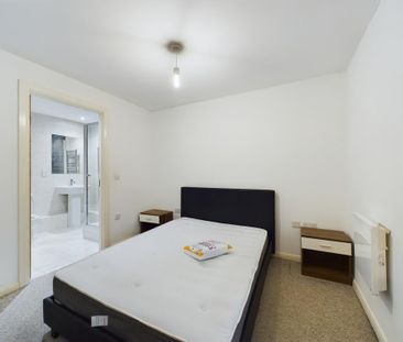 2 bedroom flat to rent - Photo 5