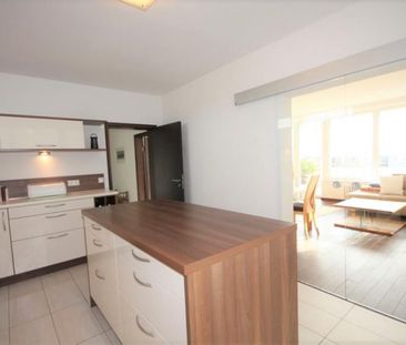 Edel ausgestattete u. außergewöhnlich helle 4-Zi.-Whg. mit großzügi... - Photo 5