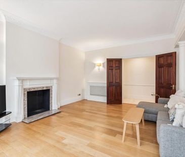 4 bedroom flat to rent - Photo 2