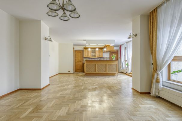 Na wynajem 133 m2 w Śródmieściu! - Photo 1