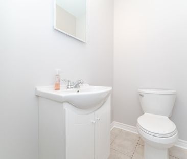 For Lease - 674 Francis Road, Burlington, Ontario - Photo 3