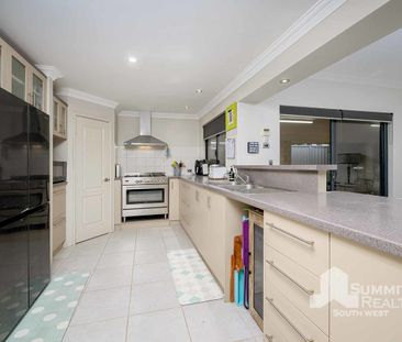 3 Zedor Way, Dalyellup, WA 6230 - Photo 3