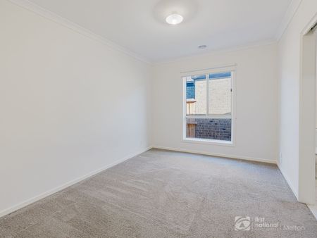 Modern Family Living in a Quiet Fraser Rise Location - Photo 5