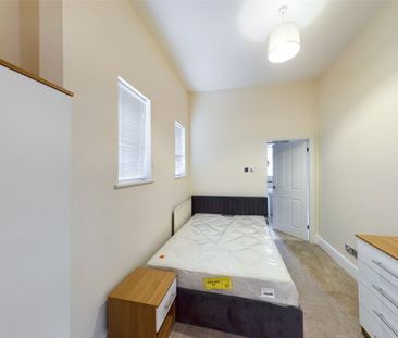 College Street, Nottingham, Nottinghamshire, NG1 - Photo 2