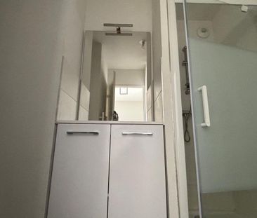 Location Appartement 1 pièce Meublé 23m² LA ROCHELLE 17000 - Photo 2