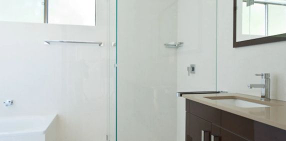 Perfectly Proportioned Newport Apartment - Photo 2