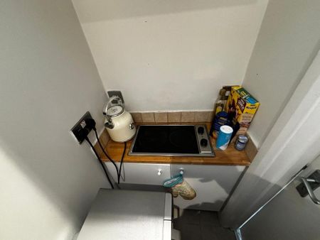 Studio to rent - Photo 5