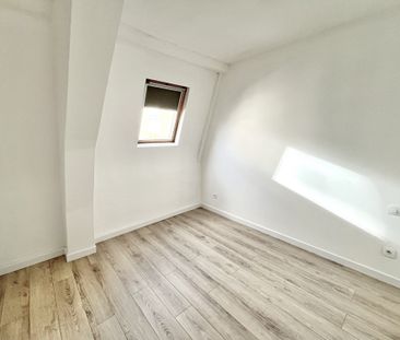 Location Appartement 2 pièces 39m² ROUBAIX 59100 - Photo 5