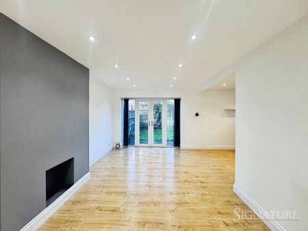 3 bedroom semi-detached house to rent - Photo 5