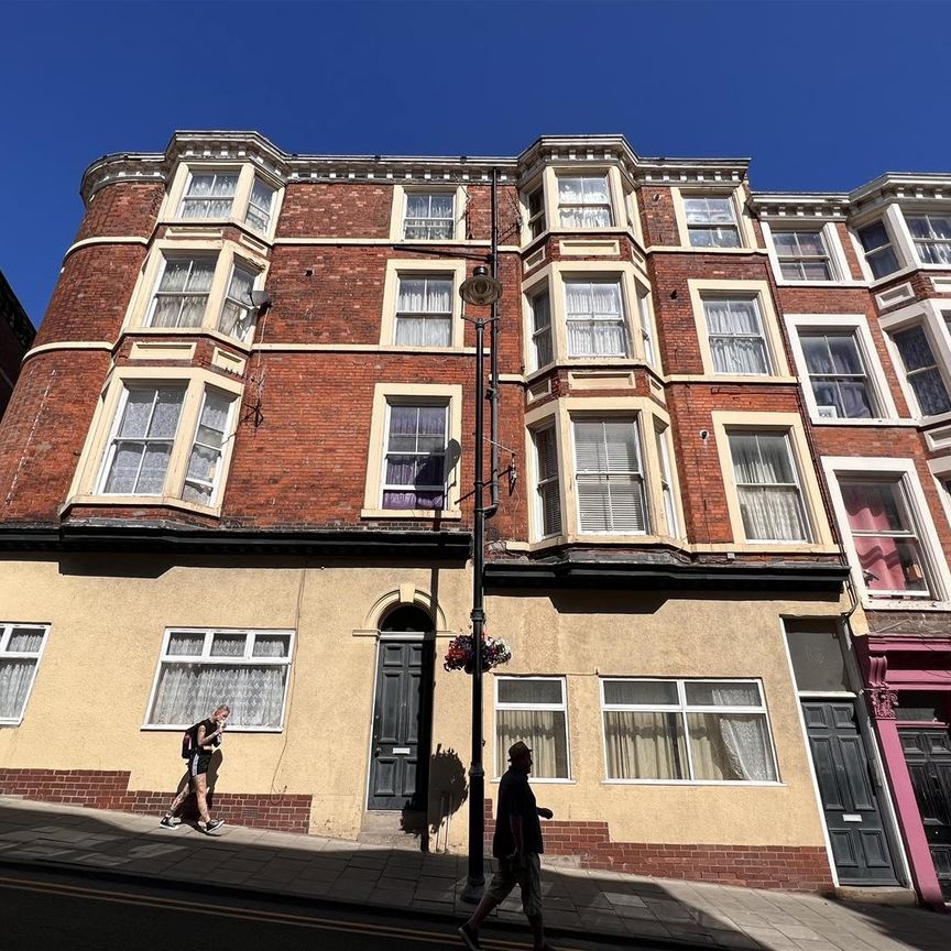 Eastborough, Scarborough - Photo 1