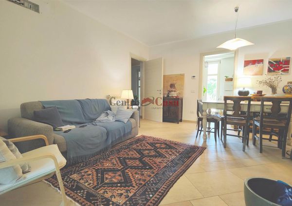 Camera in appartamento in condivisione, solo affitti transitori