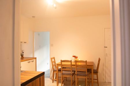 3 Bed Terraced House, Liverpool Road, RG1 - Photo 4