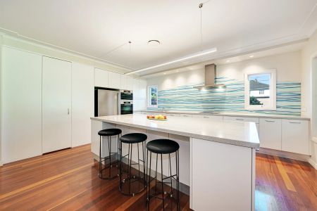 Impeccable Family Home in Premier Street with Everything at your Fingertips - Photo 4