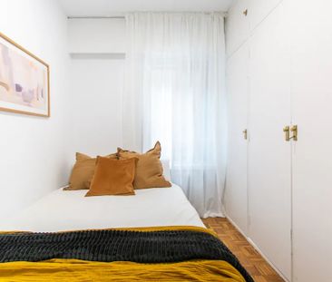 Calle del Pez Austral, Madrid, Community of Madrid 28007 - Photo 1