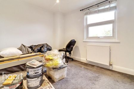 3 bedroom semi-detached house to rent - Photo 4