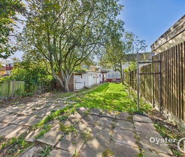 4 bedroom semi-detached house to rent - Photo 4