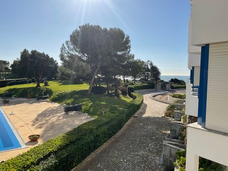 Apartamento T2 para arrendamento com móveis em condomínio com piscina em Cascais - Photo 3