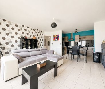 Location Appartement 3 pièces 63m² QUEVEN 56530 - Photo 2