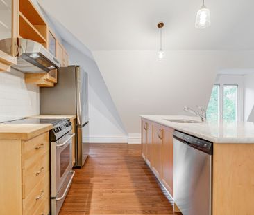 For Lease - 12 A Admiral Road, Toronto, Ontario - Photo 5