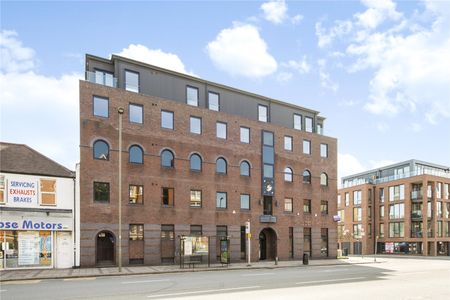 High Road, London, N12 9RW - Photo 2
