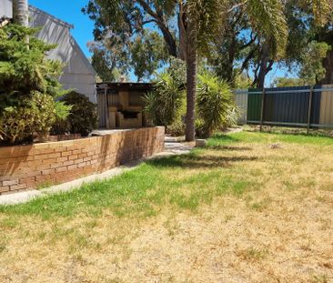 North Yunderup - Photo 5