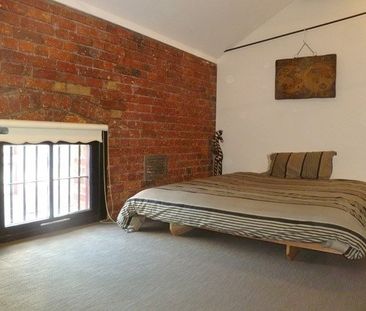 15 Industry Lane, Coburg - Photo 5