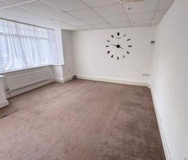 2 bedroom ground floor flat to rent - Photo 3