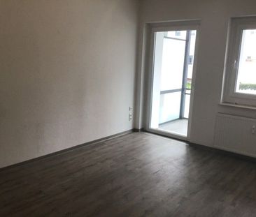 Komplett modernisierte 3-Zimmer-Wohnung in energetisch modernisiert... - Photo 1