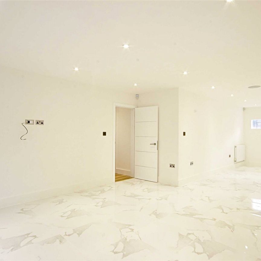 Old Orchard Close, Hadley Wood - Photo 1