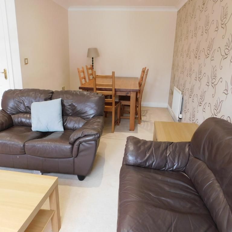 5 bedroom terraced house to rent - Photo 1