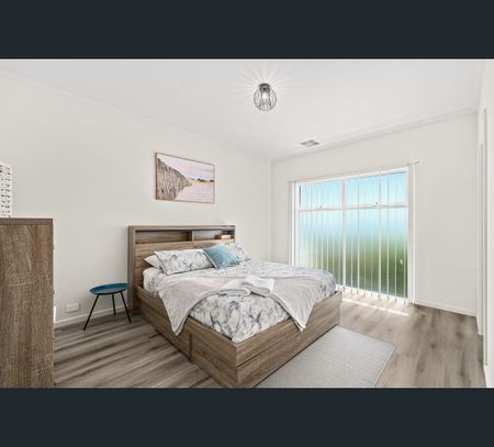 2 Harvey Crescent, Aldinga Beach, SA 5173 - Photo 3