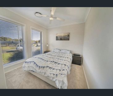 Spacious Family Home in Prime Location – Available Now - Photo 4