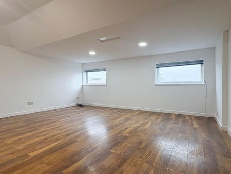 2 bedroom detached bungalow to rent - Photo 2