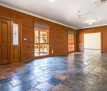 998 Cowra Avenue - Photo 5