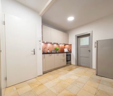 2.5 Zimmer, 65 m², 2. Stock - Photo 3