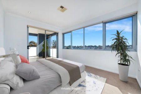 Penthouse: 92 Majors Bay Road,Concord,New South Wales 2137, Sydney - Photo 3