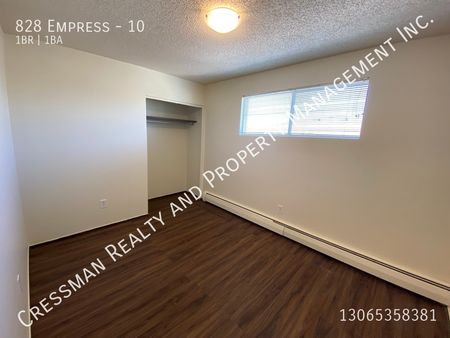 1 bed 1 bath Apartment - Photo 2