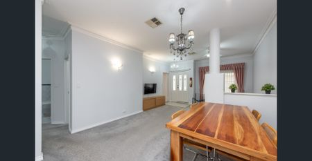 Lock and leave secure complex! - Photo 5