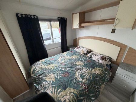 2 bedroom property to rent - Photo 4