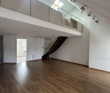 PLACE CARRIERE - Photo 1