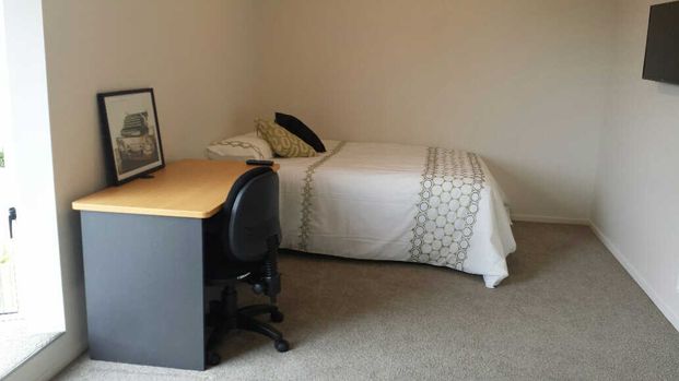 These fully furnished studio units are now ready for tenants, power is included in the weekly rent along with a double sized bed, 32 inch wall mounted TV, desk and chair, a kitchen that includes a kettle, toaster, microwave, mini fridge, cutlery, cups and plates, a large wardrobe and an ensuite bathroom. - Photo 1