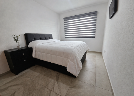 SANTA FE JURIQUILLA CASA AMUEBLADA O SIN MUEBLES TIPO TOWN HOUSE 3 RECAMARAS, ROOF GARDEN EN PRIVADA ALBERCA JARDINES - Photo 2