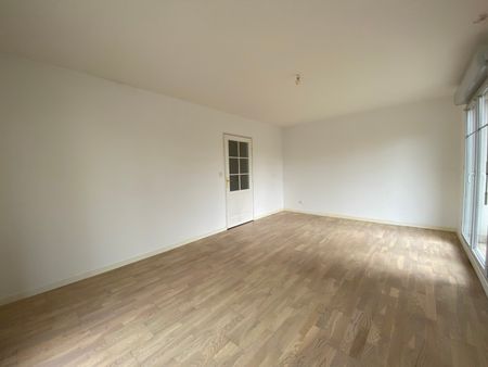 Location Appartement 2 pièces 50m² ST JEAN DE BRAYE 45800 - Photo 2