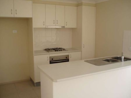 20/16 Litchfield Place, Gilmore ACT 2905 - Townhouse For Rent | Domain - Photo 3